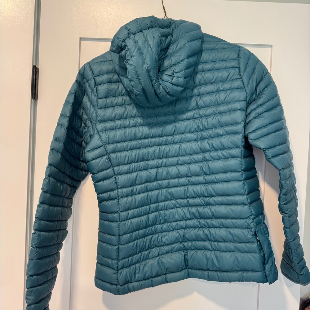 Women’s Stio Pinion Puffer - Picture 2 of 4